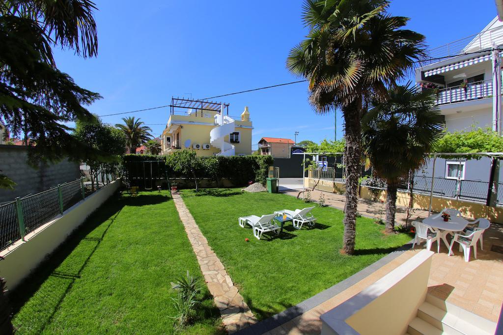 Apartments Vedrana Zara Esterno foto