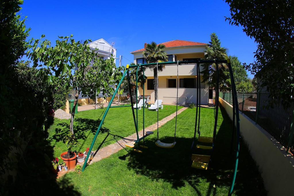 Apartments Vedrana Zara Esterno foto